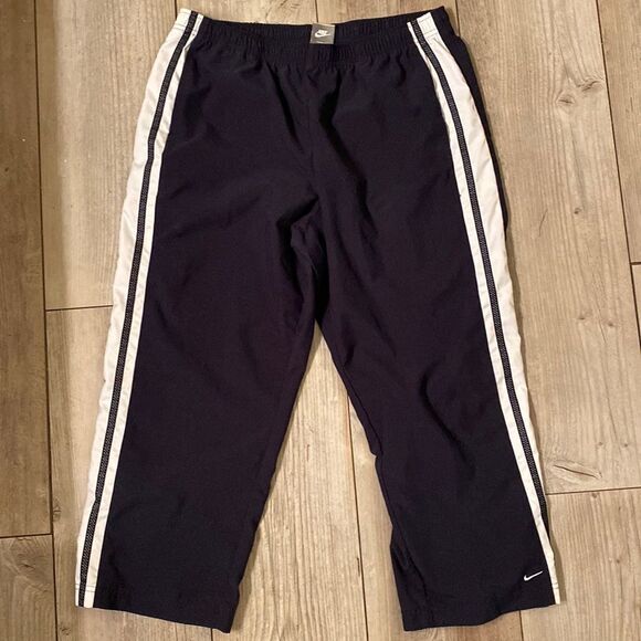 Nike Women’s Navy Blue Windbreaker Capris Size Large 12-14 - Picture 1 of 8